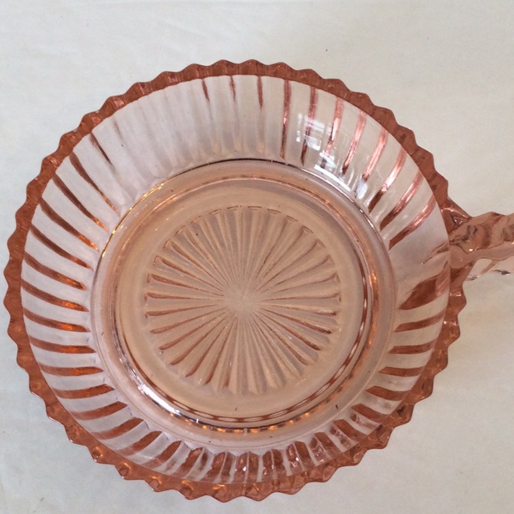 Vintage Pink Depression glass Napie bowls -2 - Picture 2 of 4